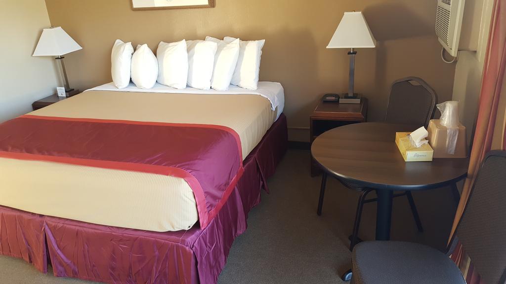 Lake Powell Canyon Inn Page Exteriör bild